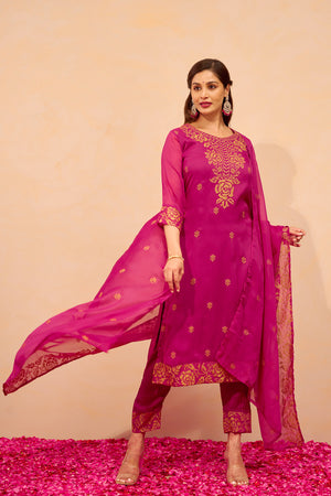 Cross Stitch Floral Embroidered Kurtaset with Dupatta - Magenta