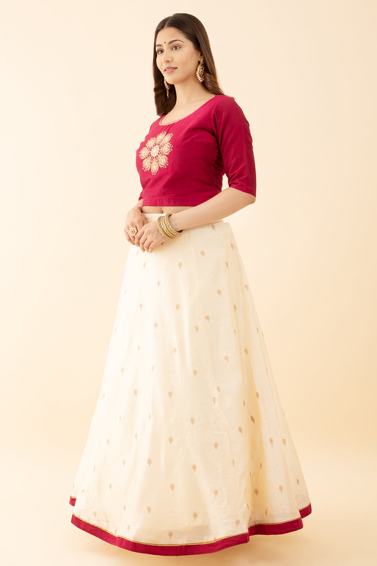Mayil Peeli Embroidered Skirt Set with Foil Mirror Embellishment