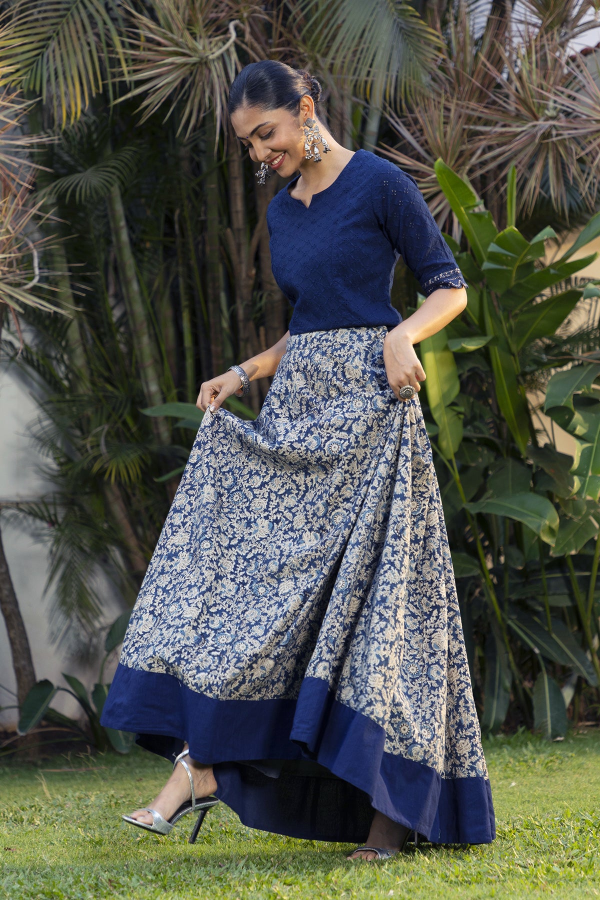 Kalamkari Printed Skirtset with Scallop Hem Crop Top - Blue