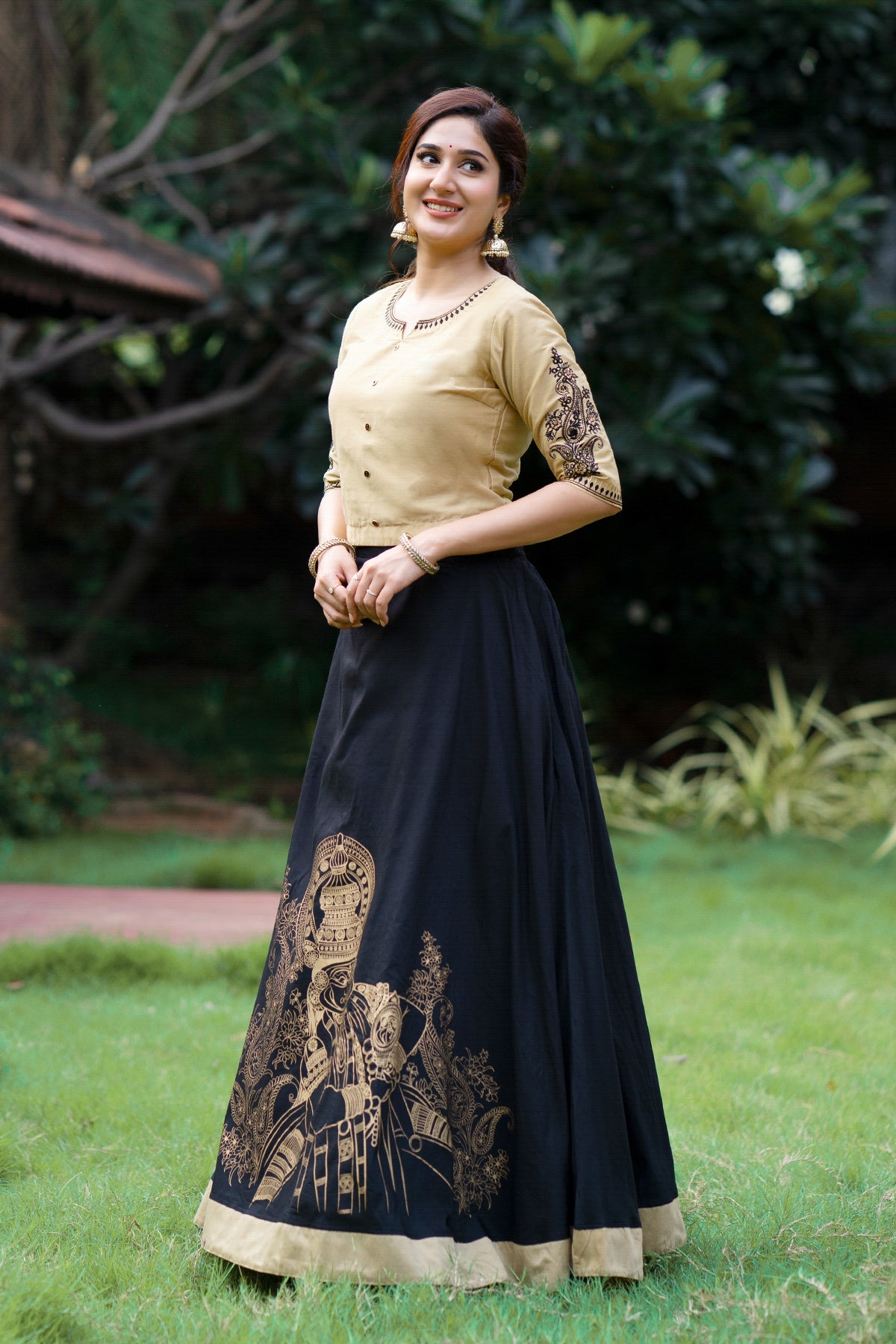 Kathakali Printed & Embroidered Skirtset - Black & Beige
