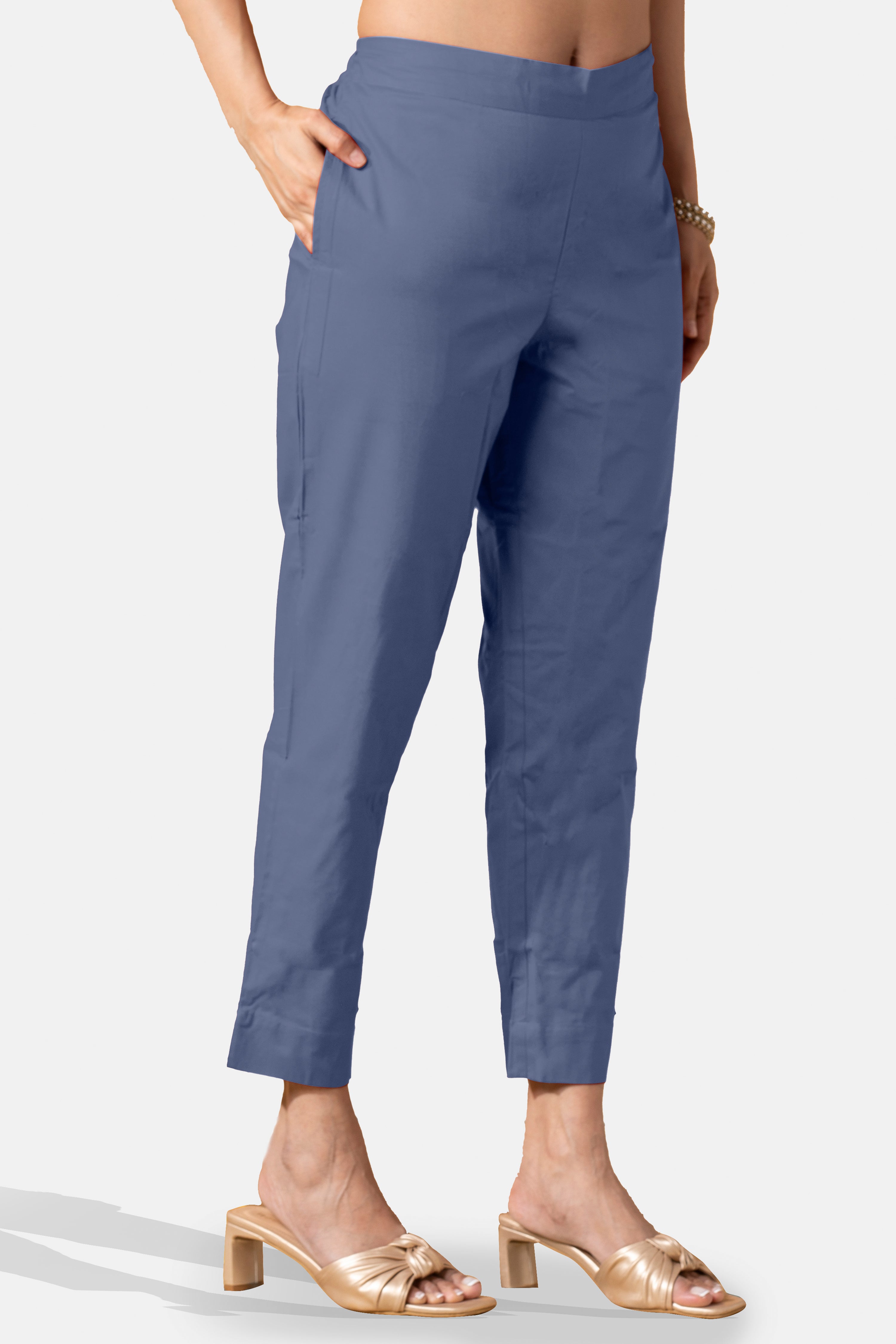 Faded Blue Solid Pure Cotton Straight Pant with Pockets