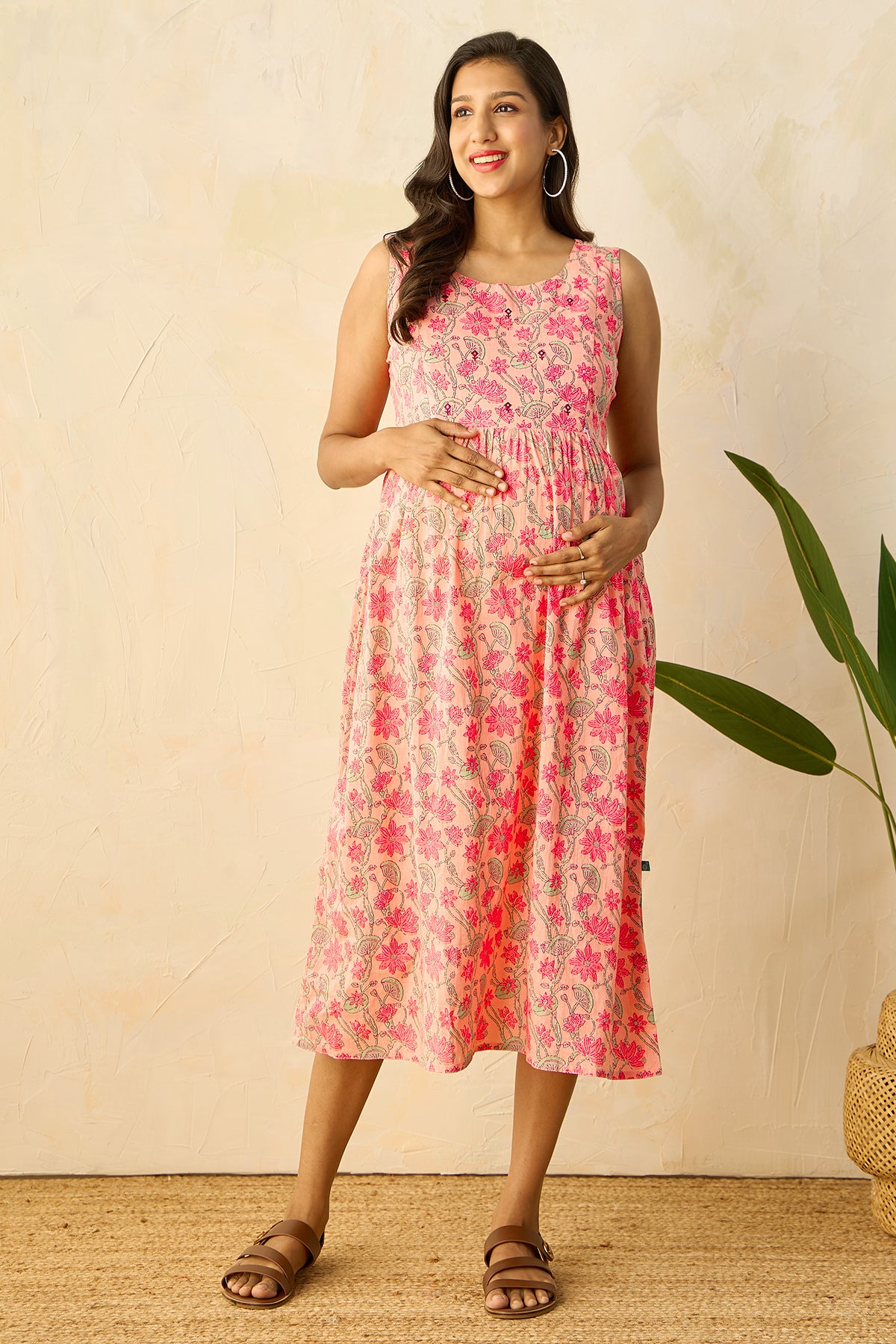 Floral Printed Maternity Kurta with Striped Jacket- Peach
