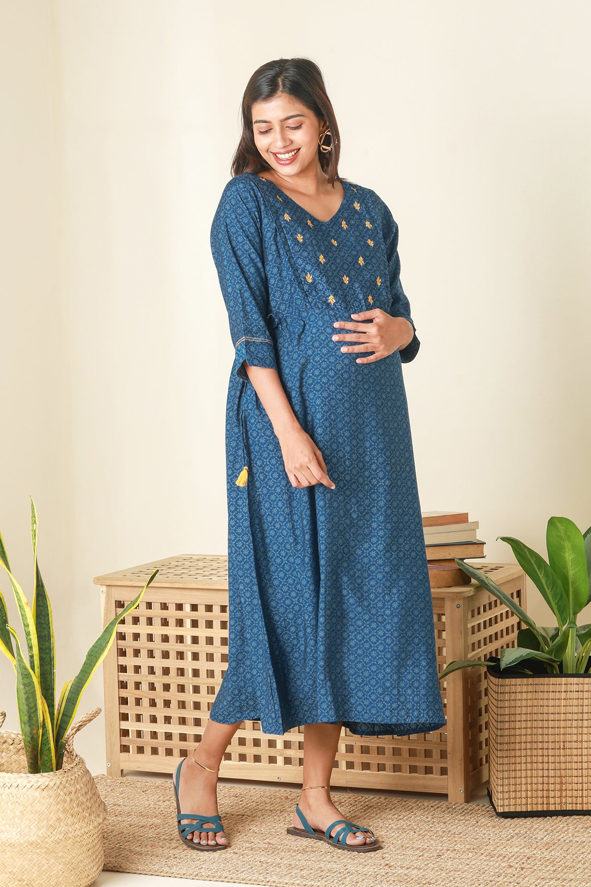 Ditsy Floral Printed Maternity Kurta with Embroidered Yoke Blue
