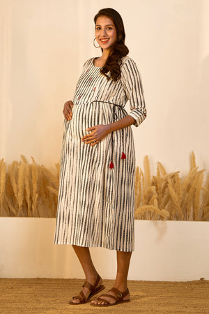 Printed Monochrome Maternity Kurta - Black
