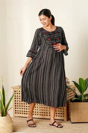 Breezy Geometric Printed Maternity Kurta Black