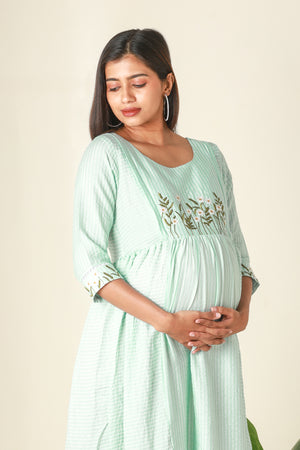 Stripes Patterned Maternity Kurta with Delicate Floral Embroidery Blue