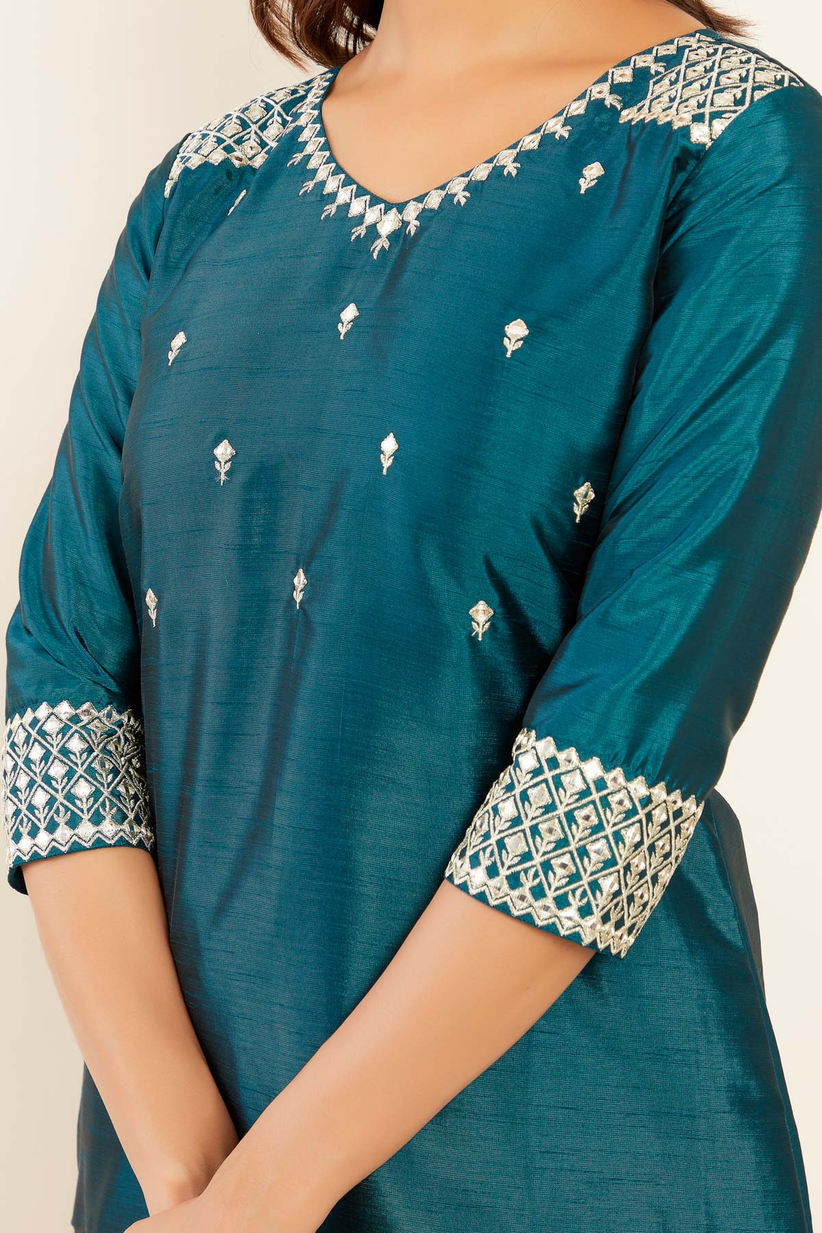 Geometric Butta With Foil Mirror Work Embroidered Kurta Green