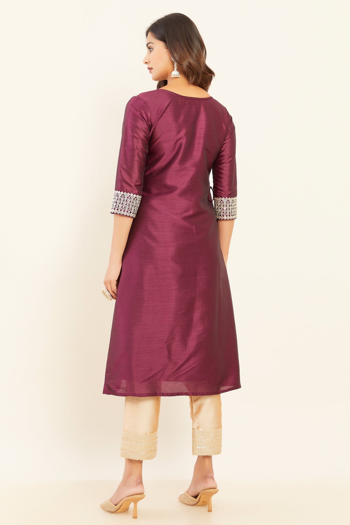 Geometric Butta With Foil Mirror Work Embroidered Kurta Magenta