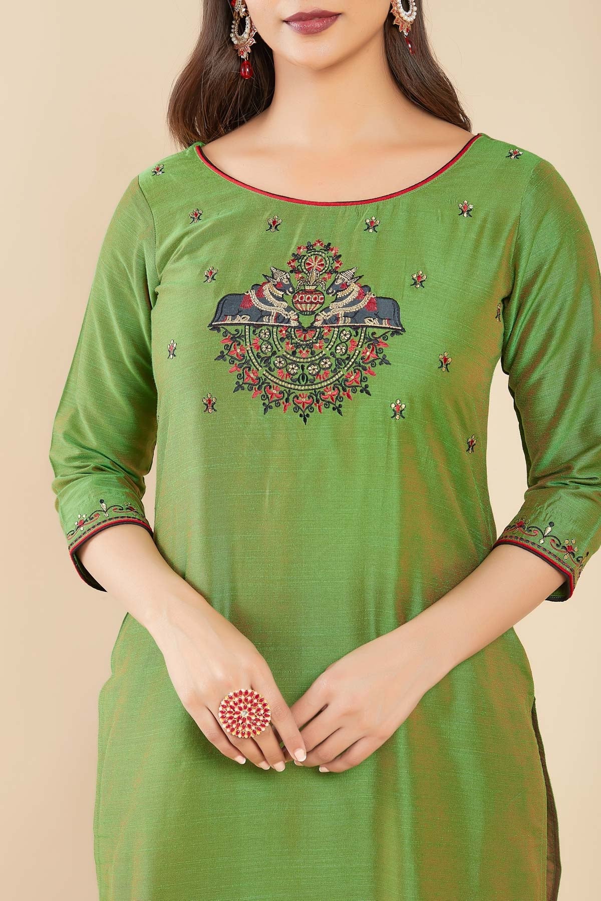 Nandi & Floral Motif Embroidered Kurta - Green