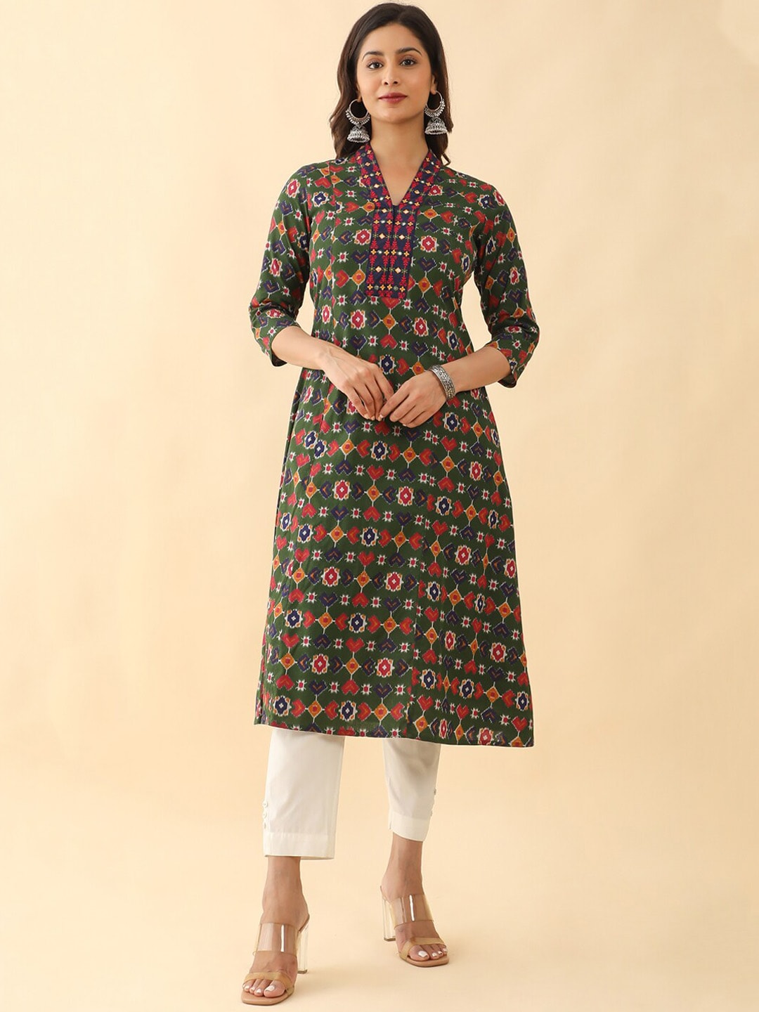 All Over Geometric Printed With Foil Mirror Embroidered Kurta Green