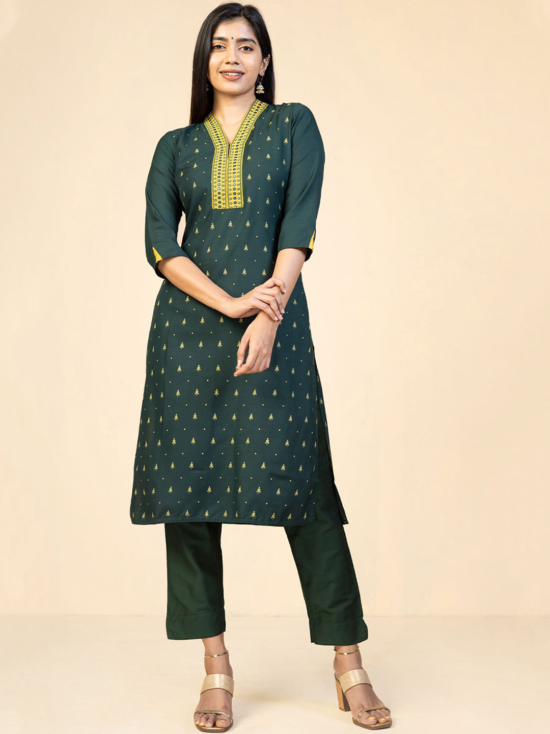 Geometric Motif Embroidered With All Over Butta Printed Kurta - Green