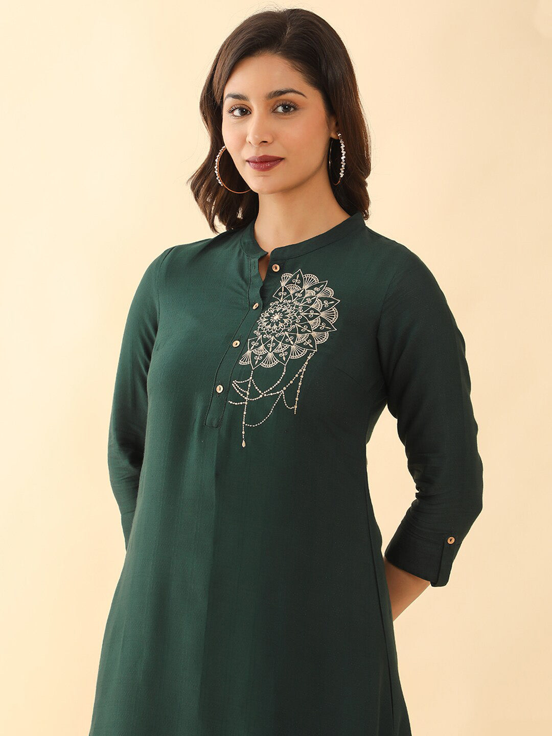 Contemporary Mandala Embroidered Asymmetrical Kurta Green