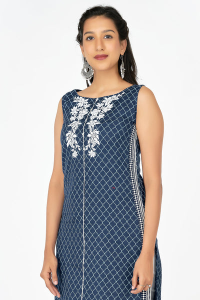 All Over Geometric Printed With Floral Embroidered Kurta - Blue