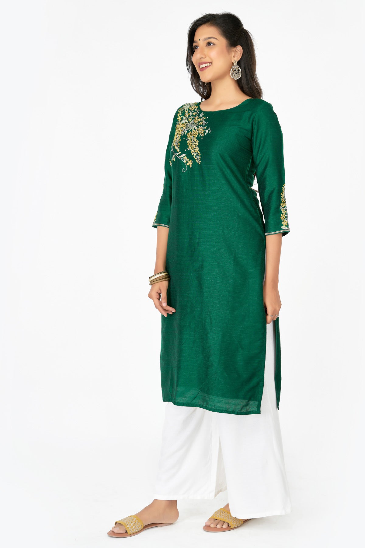 Floral Embroidered Placement With Pearl Detailed Kurta - Green