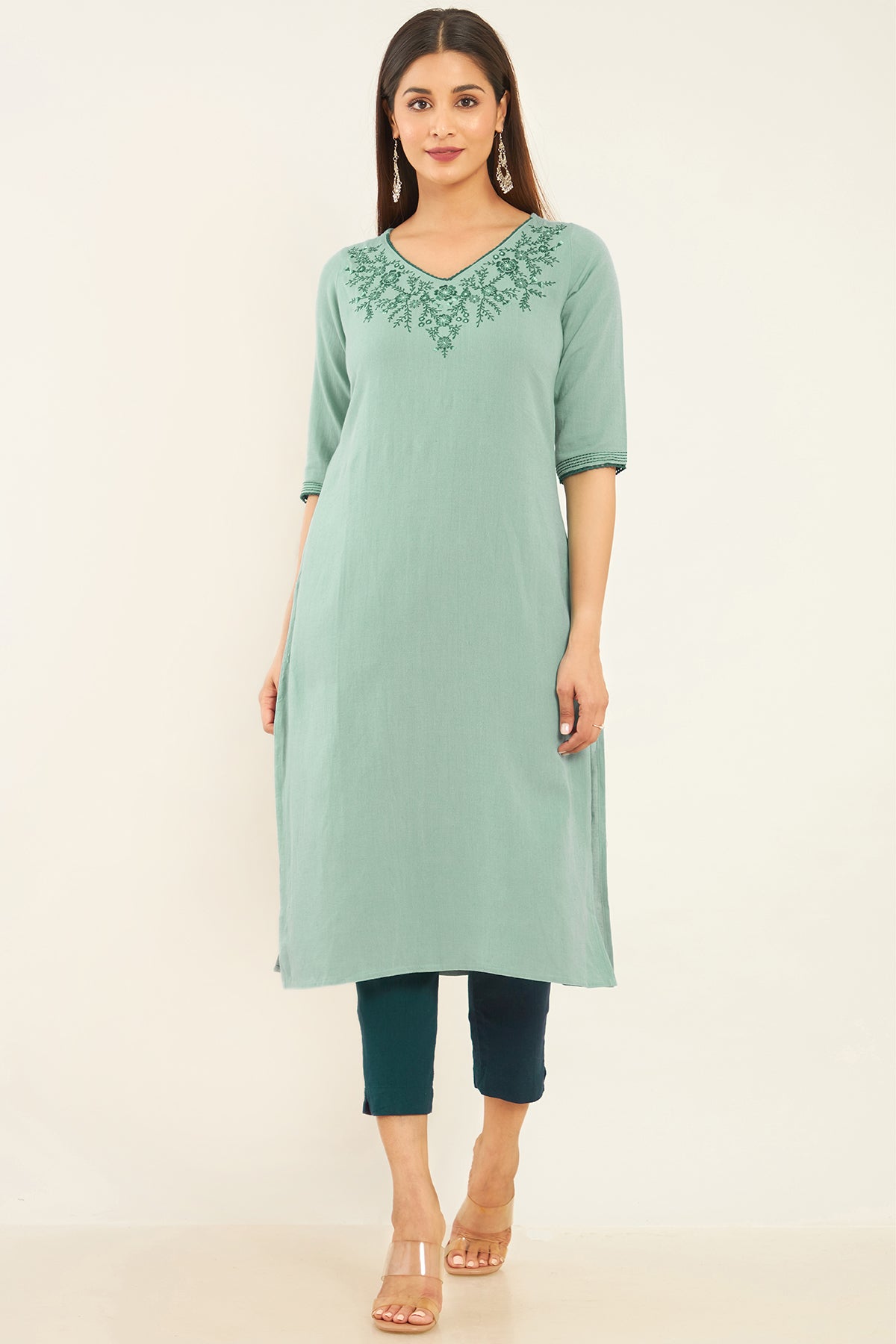 Ditsy Floral & Mirror Embroidered Women's Kurta - Blue