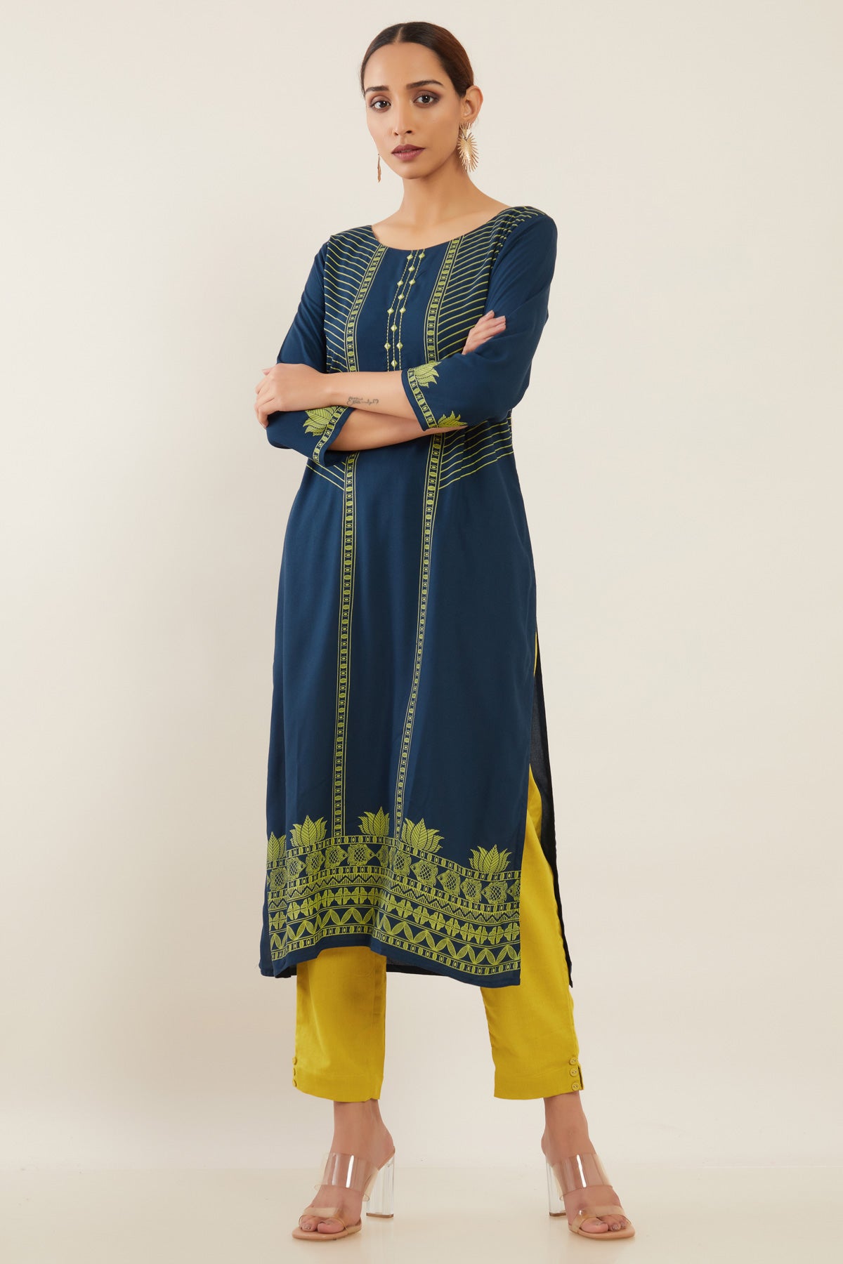 Lotus & Diagonal Stripes Printed Women's Kurta - Blue