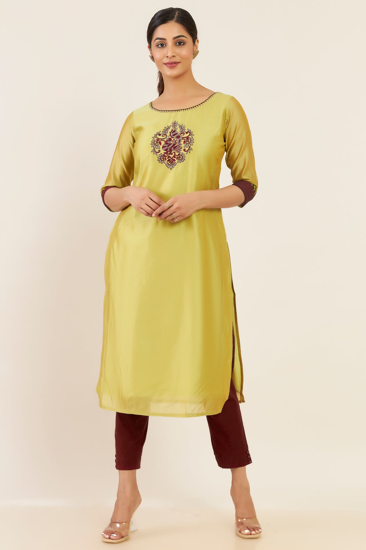 Contrast Peacock Placement With Floral embroidered Kurta - Green