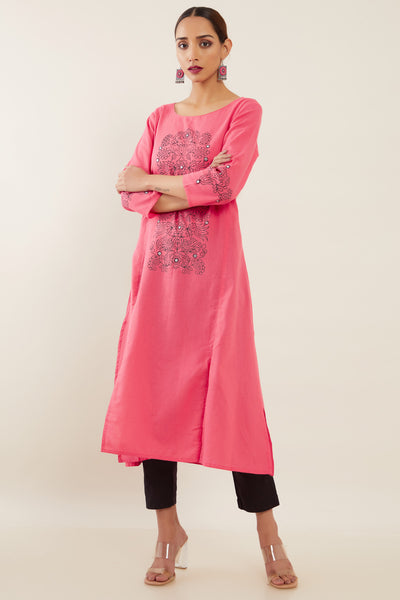 Mixed Floral Printed & Mirror Embroidered Women's Kurta - Pink