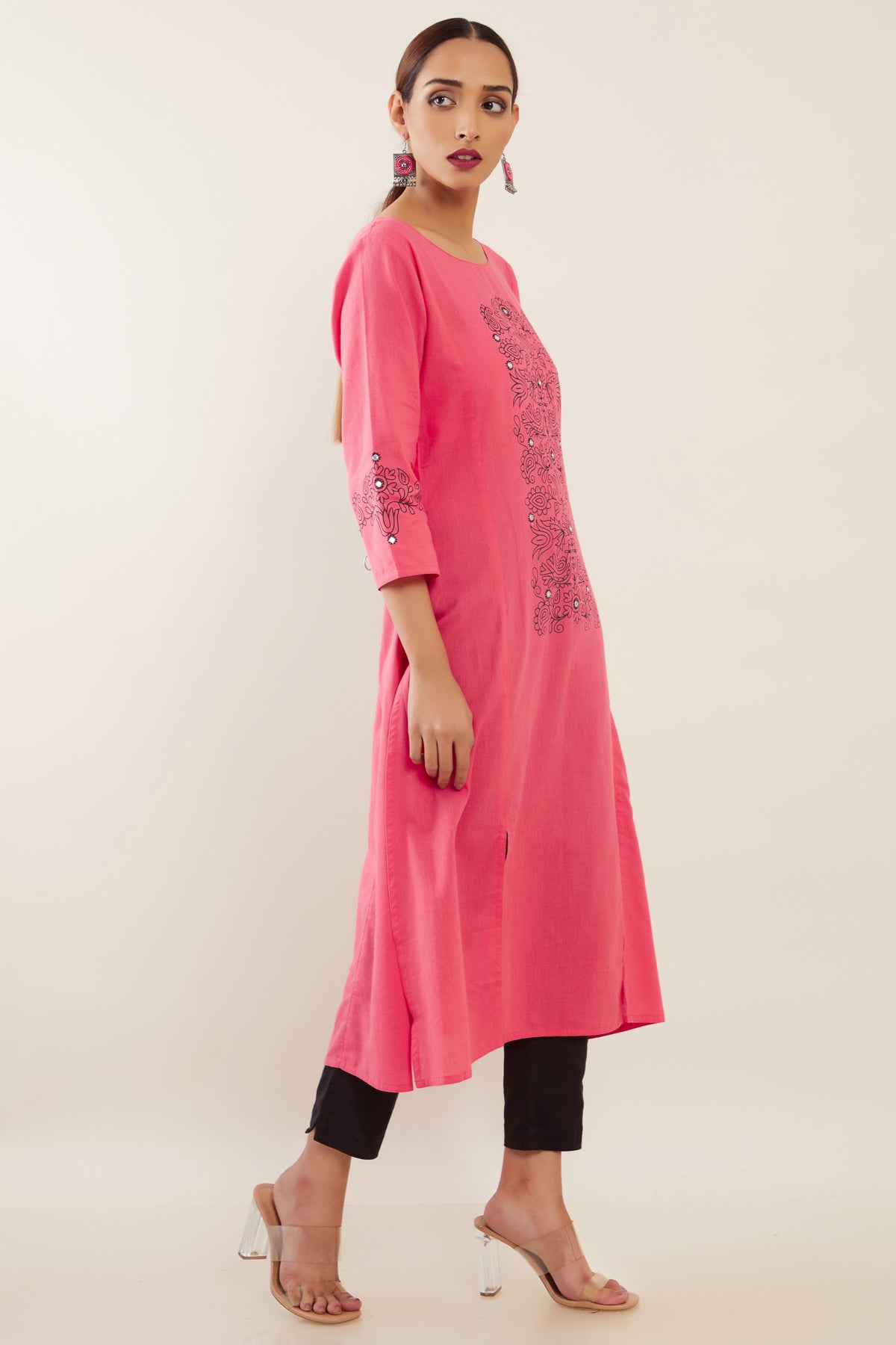 Mixed Floral Printed & Mirror Embroidered Women's Kurta - Pink