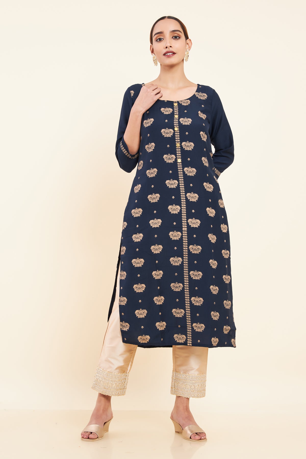 All Over Yazhi Motif Printed Kurta Navy