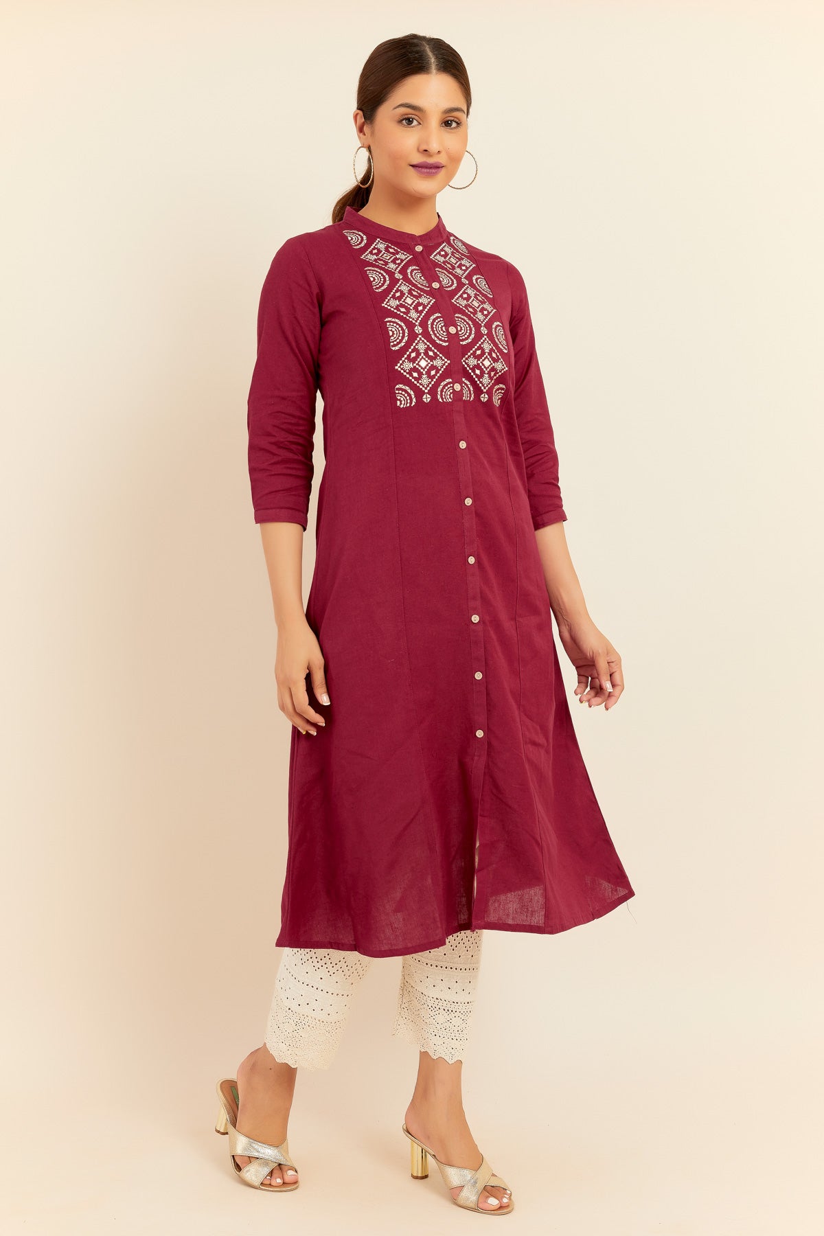 Geometric Embroidered Yoke With Solid Kurta Maroon