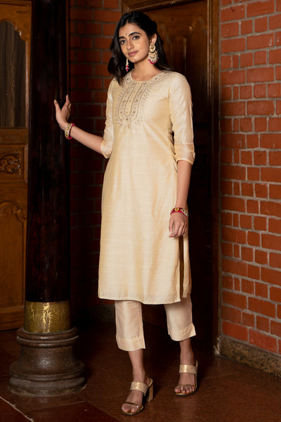 Foil Mirror With Floral Embroidered Kurta - Beige